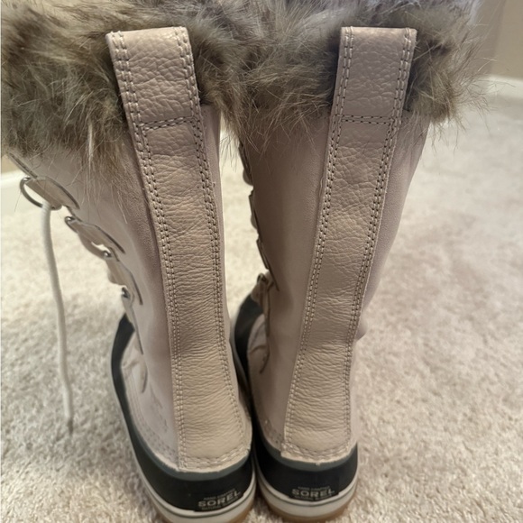 Women's Beige and Black Fur-Lined Boots - Picture 3 of 7